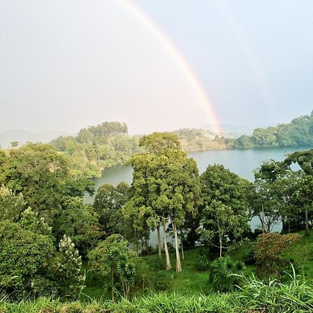 Lake Nyamirima Cottages Fort Portal Buitenkant foto