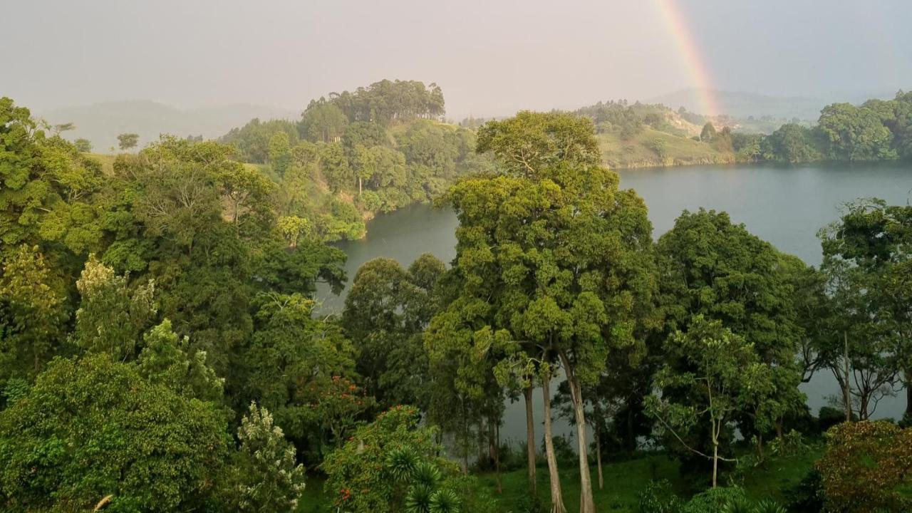 Lake Nyamirima Cottages Fort Portal Buitenkant foto