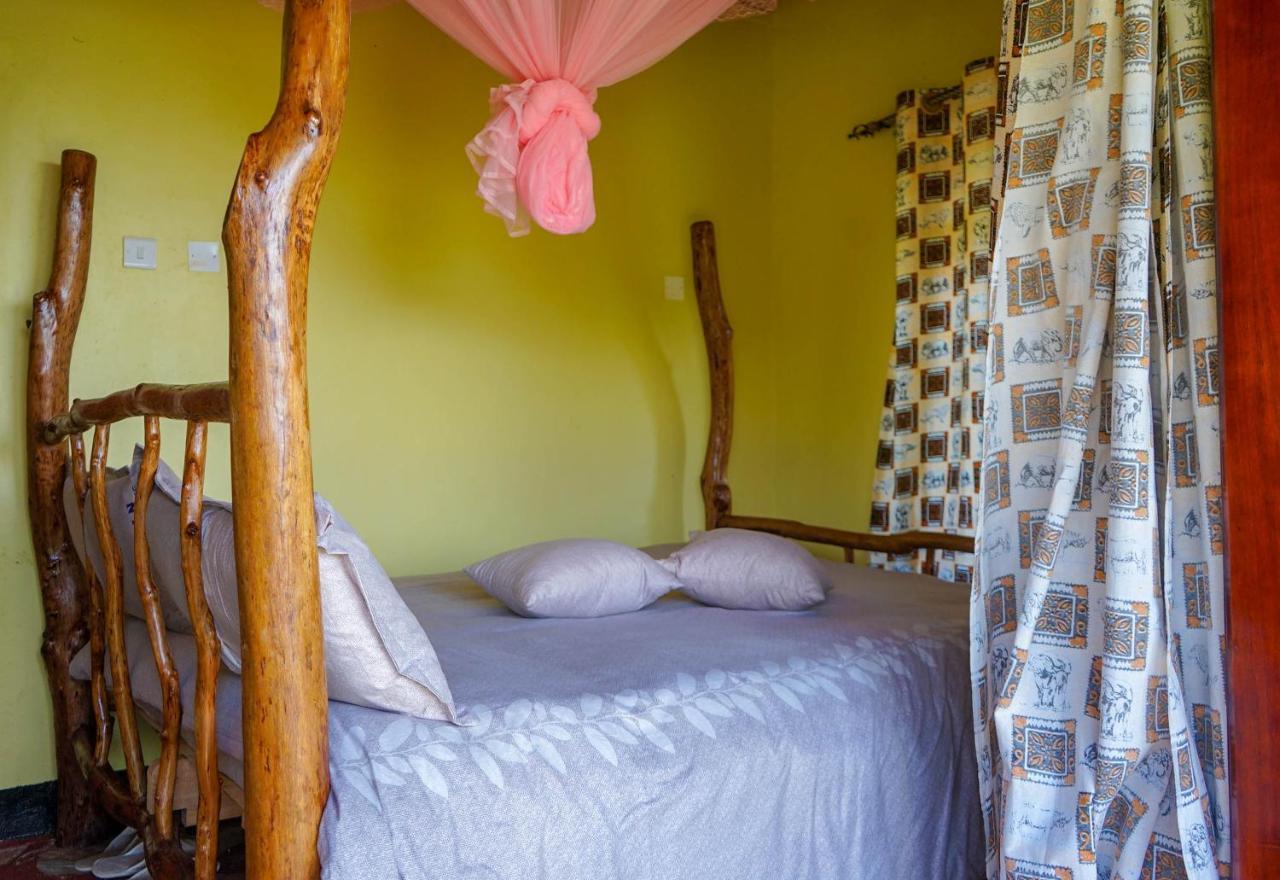 Lake Nyamirima Cottages Fort Portal Buitenkant foto