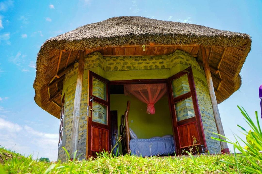 Lake Nyamirima Cottages Fort Portal Buitenkant foto