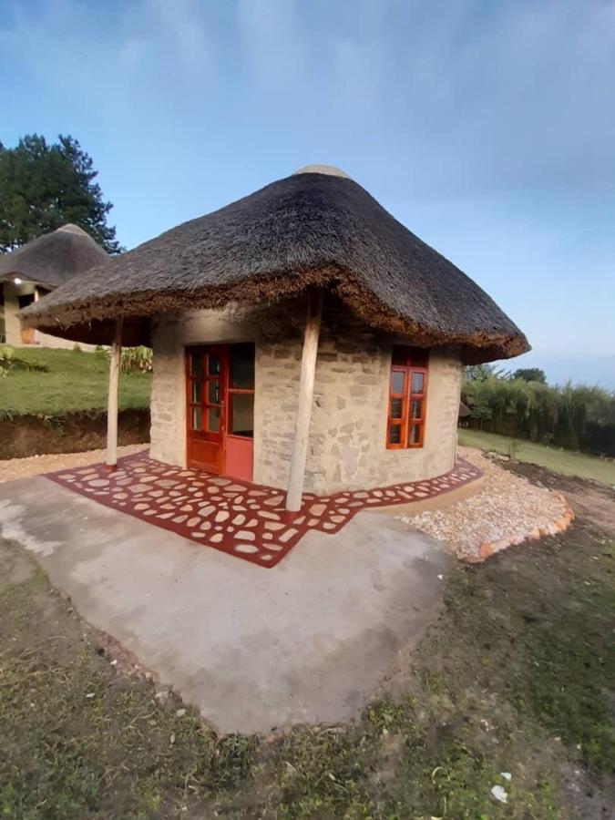 Lake Nyamirima Cottages Fort Portal Buitenkant foto
